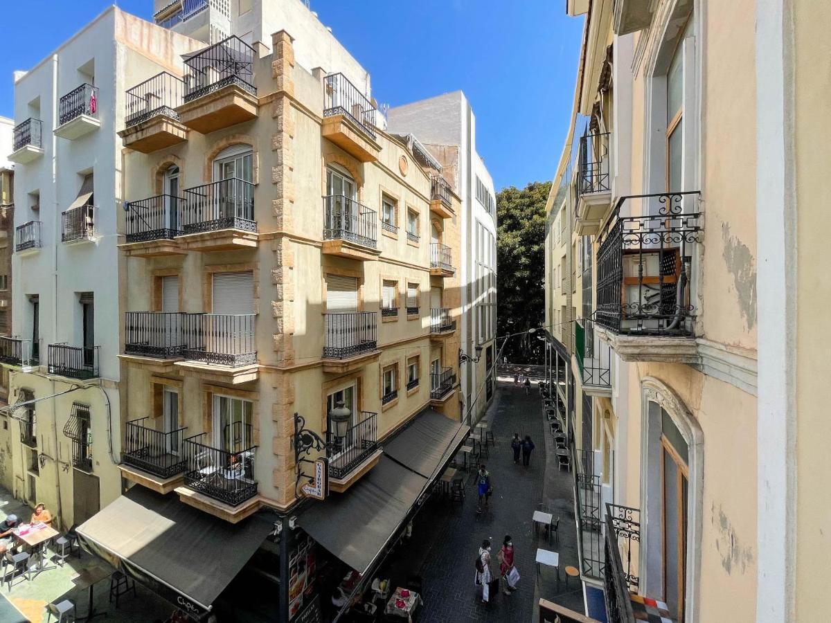 Apartamento Con Mucho Encanto En Pleno Centro Alicante Exterior foto
