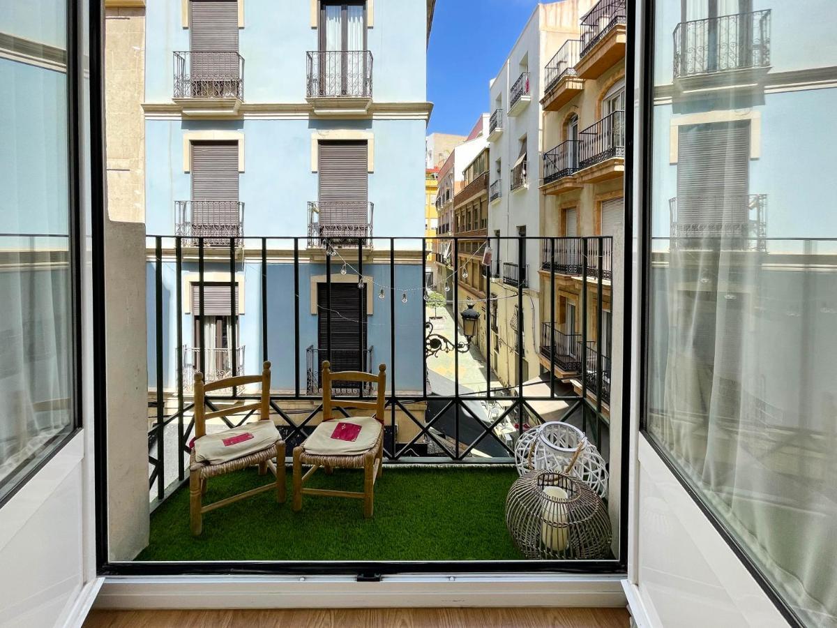 Apartamento Con Mucho Encanto En Pleno Centro Alicante Exterior foto